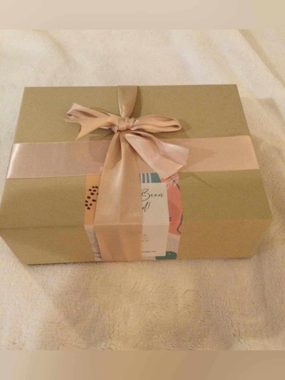 Gift set with Candle and Bath Salts from Gratia Box Co. NEW